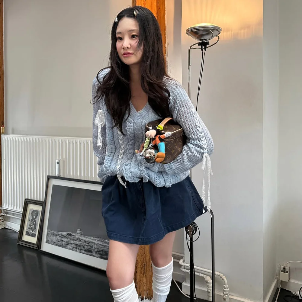 Crochet Ribbon Tie V-Neck Pullover (Light Blue)