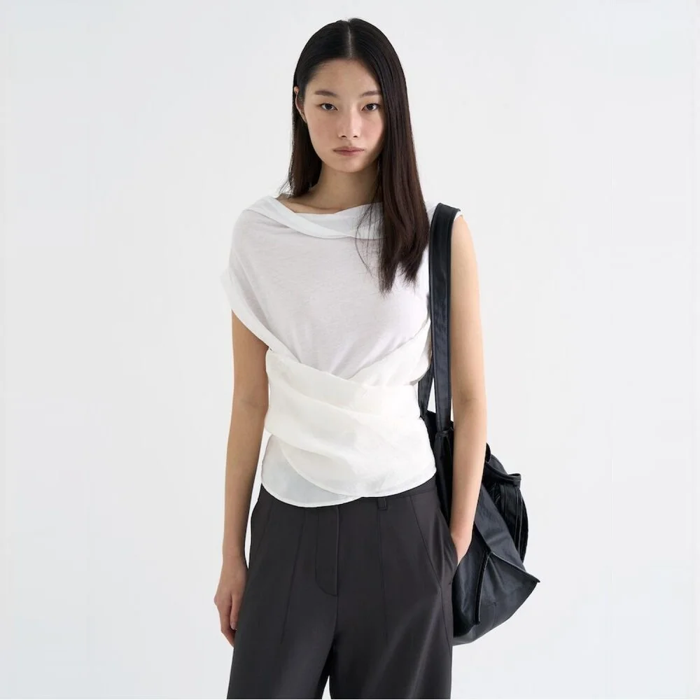 Ruffle Sleevless Blouse White (AG6442B011)