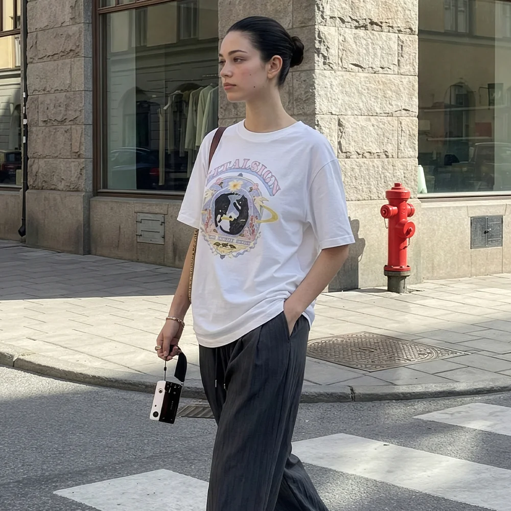 黑色 貓 花卉 T恤