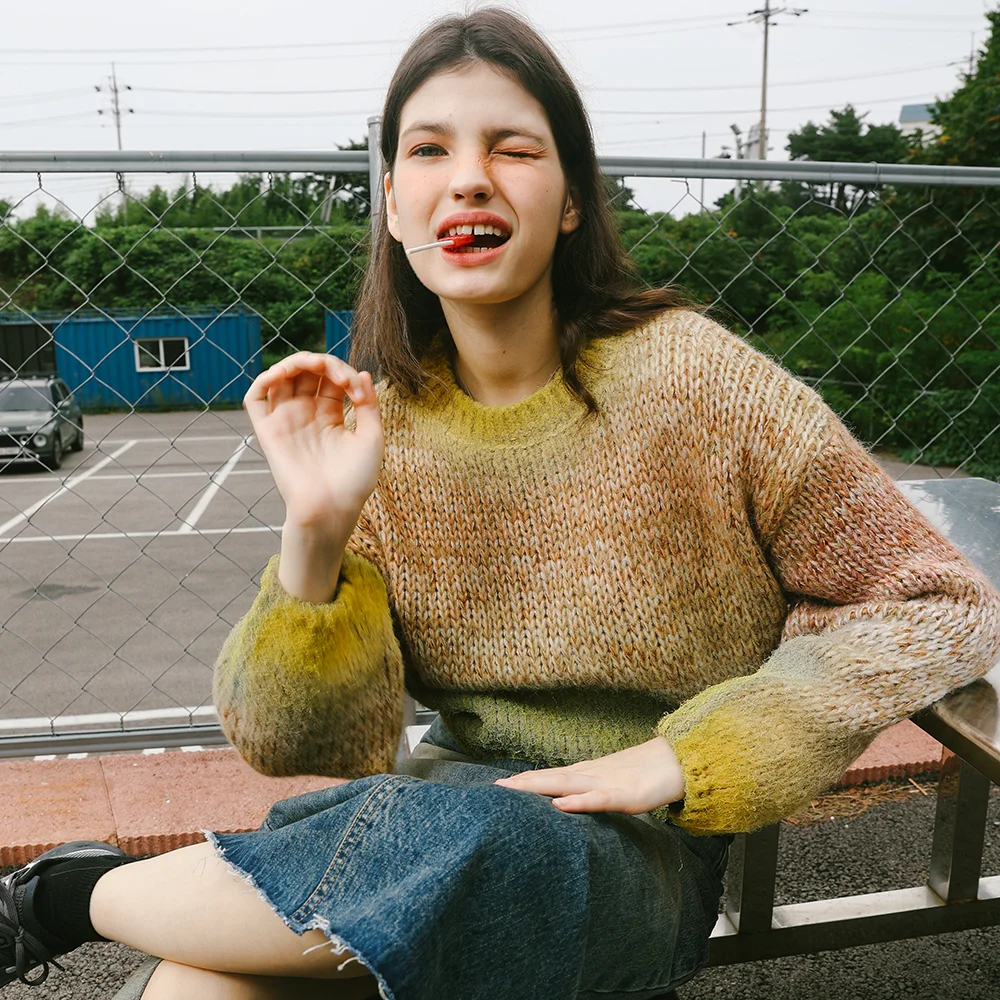 閃爍 彩繪 針織衫 (Beige)