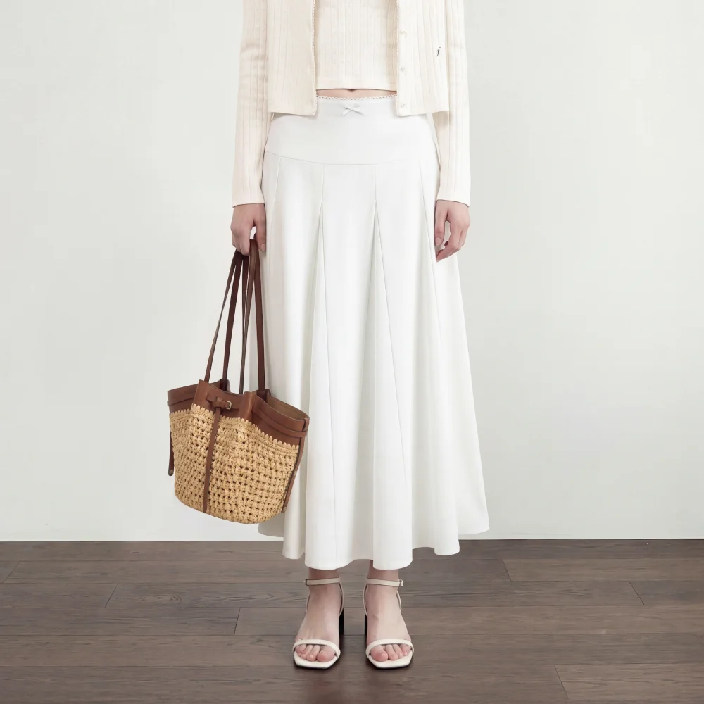 ROSY FLARE LONG SKIRT (PLAIN WHITE)