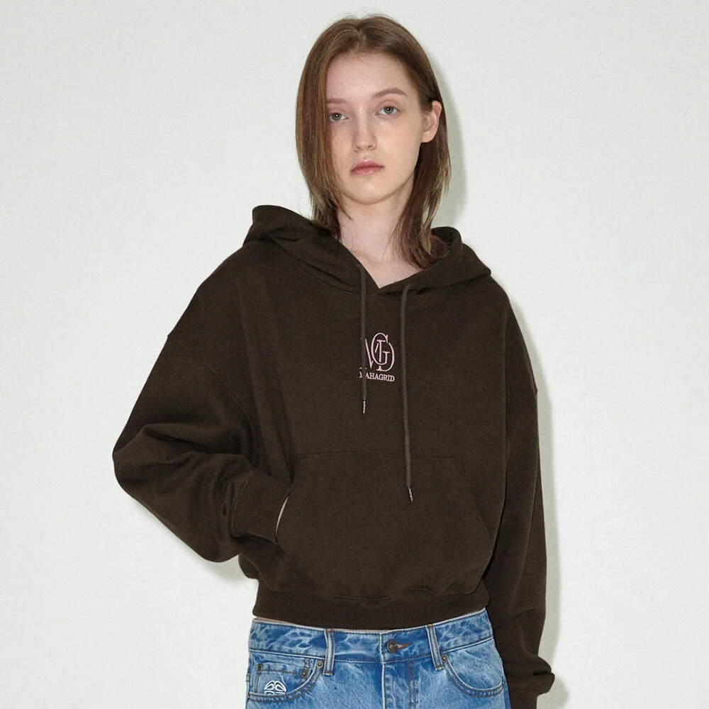 MGD SERIF LOGO CROP HOODIE BROWN(MG2EFFM432A)