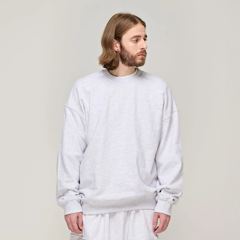CB ESSENTIAL SWEATSHIRT (LIGHT GRAY)