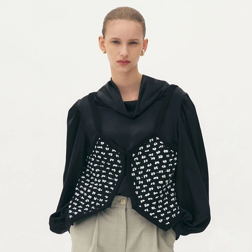 Puff-sleeve bustier layered drape blouse (Black)
