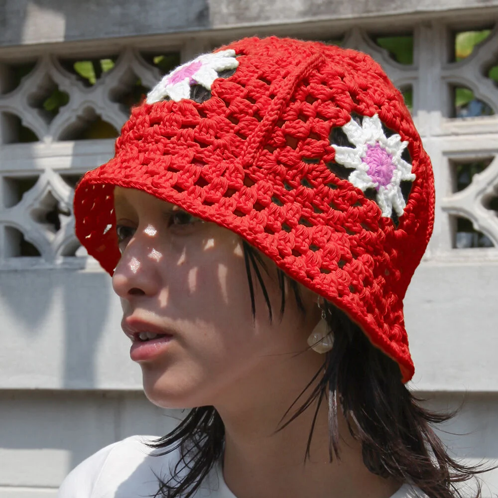 Daisy Beanie_Red