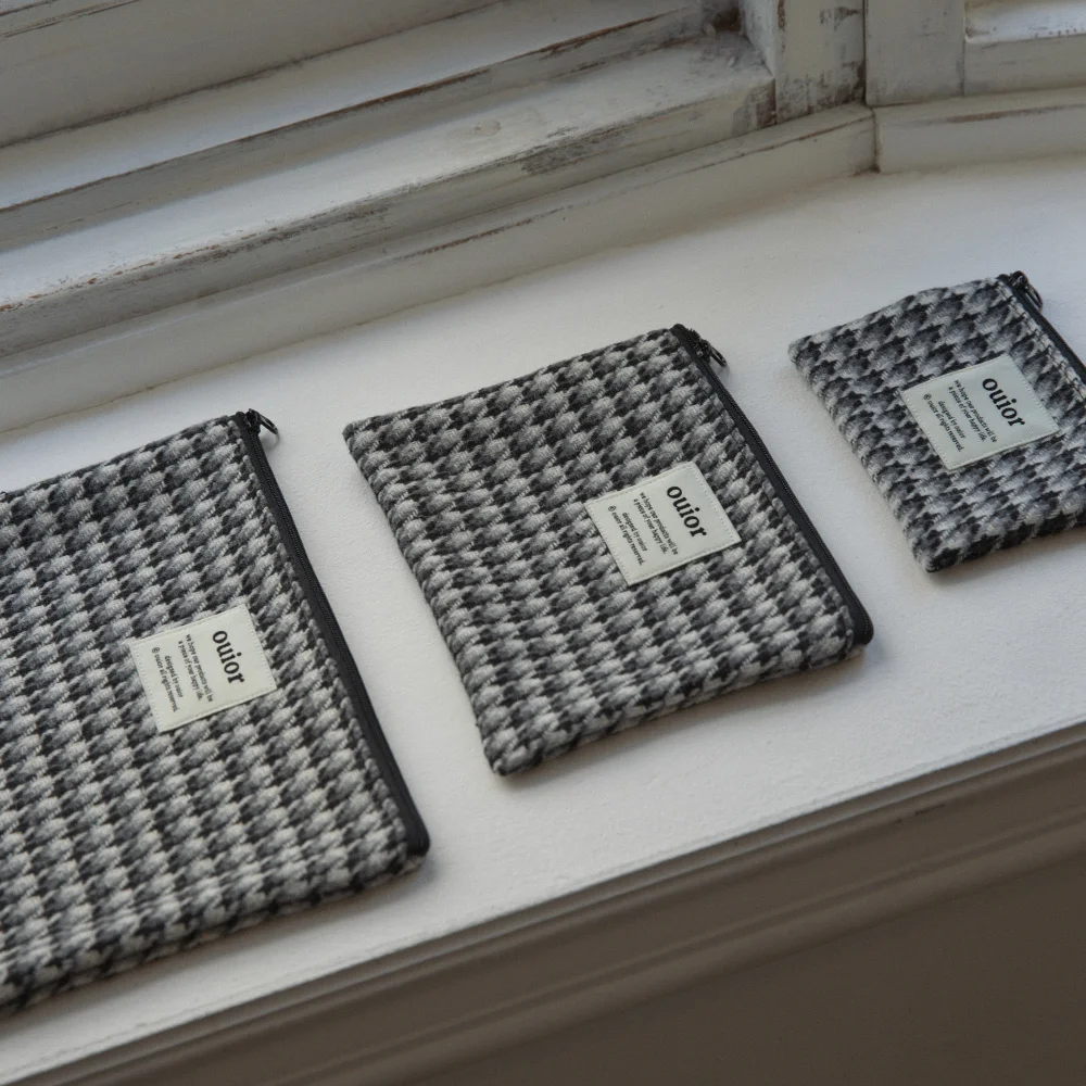 ouior flat pouch_wool check (3款 擇1)
