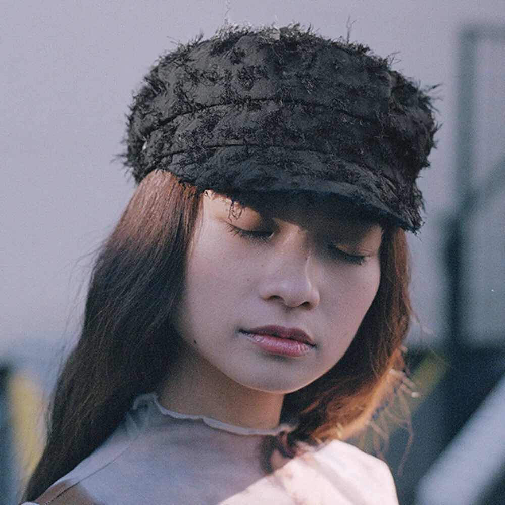 FRINGE NOUVELLE MARGOT HAT IN BLACK