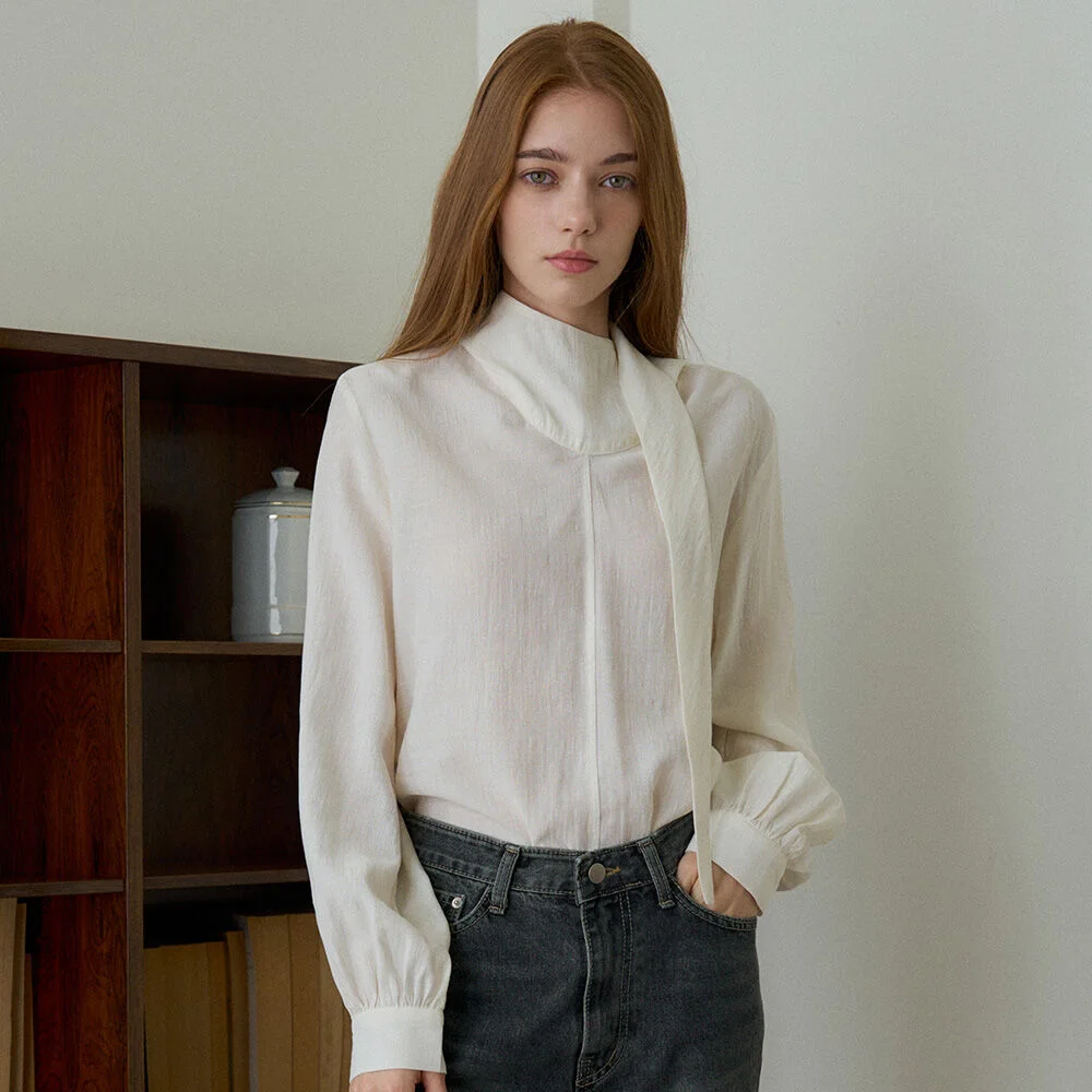 SELA DRAPED HIGH NECK TIE BLOUSE_IVORY