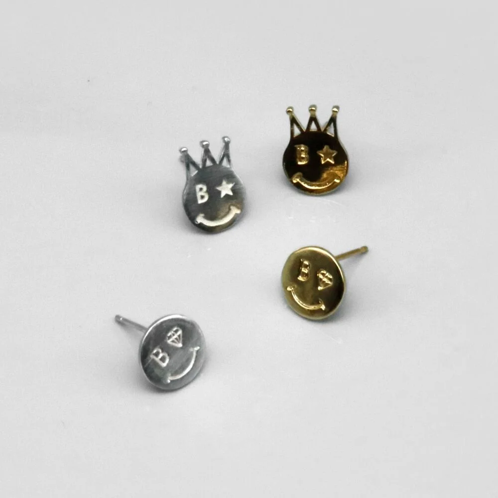 Unique smile silver pin Eearings 獨特 笑臉 可愛 銀針 耳環