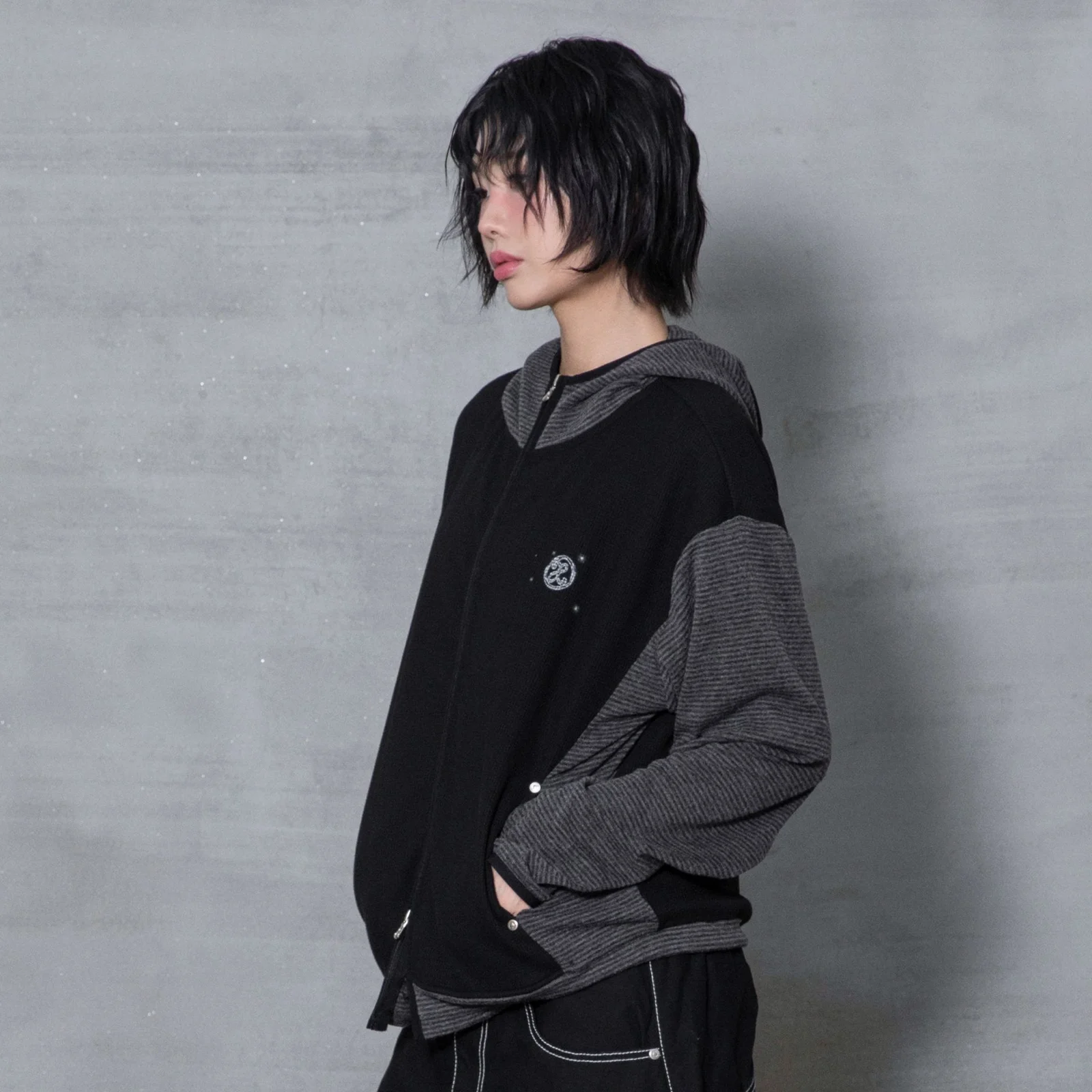 XTT171 條紋 混搭 華夫格 高領 短版 連帽衫 拉鏈 (BLACK)