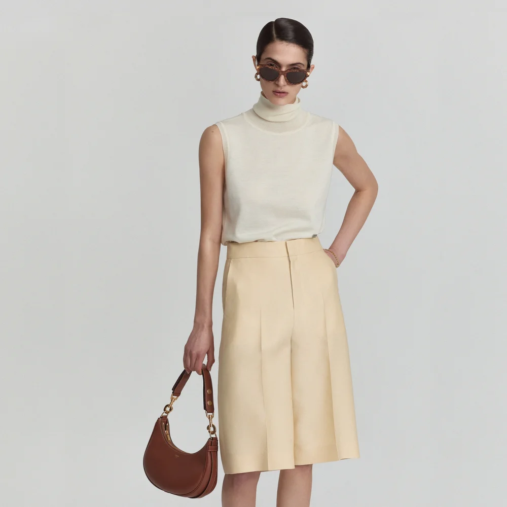 MID-RISED WOOL SILK BERMUDA PANTS_LIGHT YELLOW