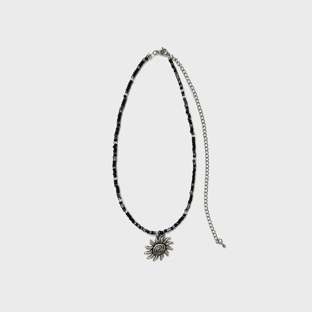 Solaris Beads Necklace Black