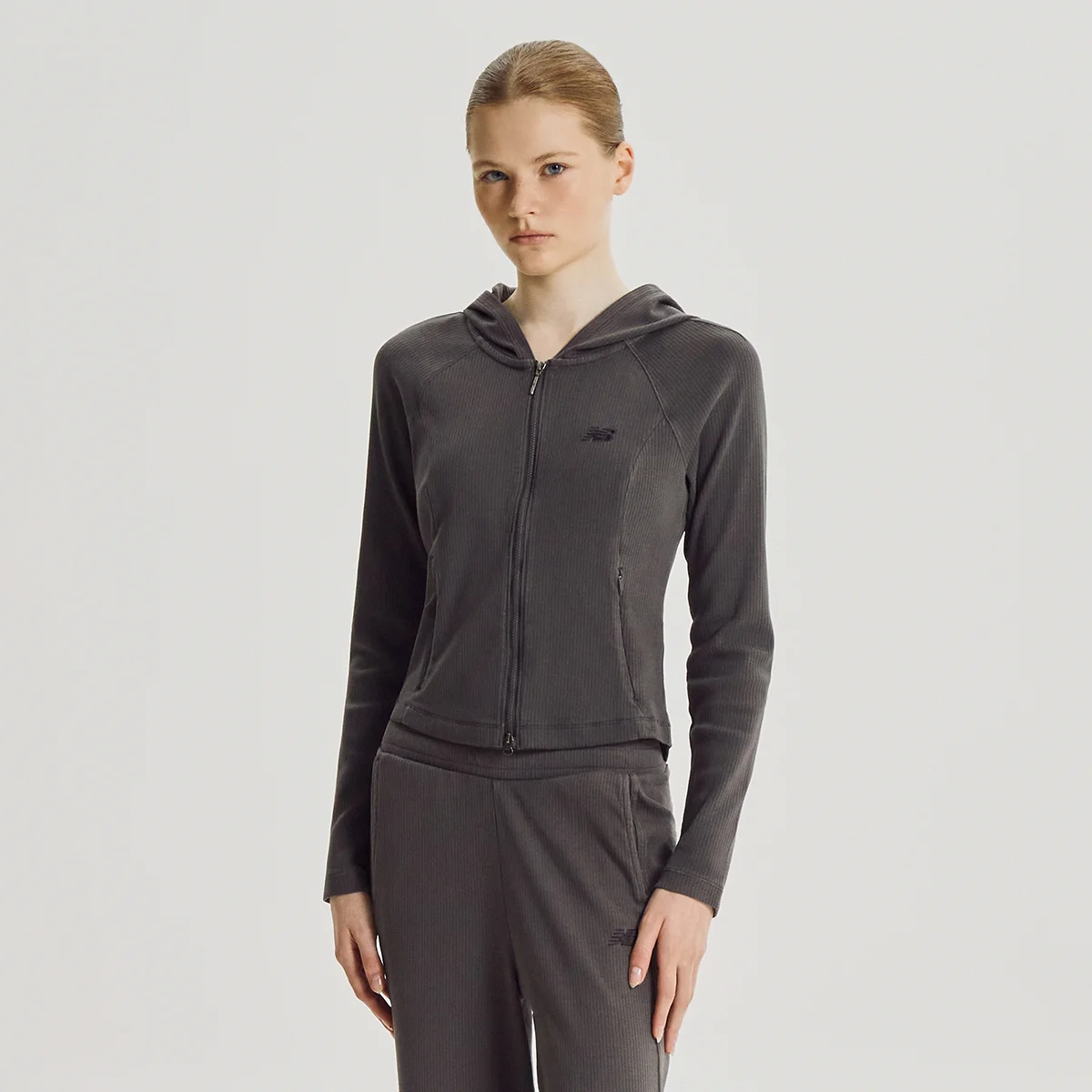 NBMDG4W922 / WOMEN Soft Fresh Ribbed 連帽衫 兩穿 拉鏈 (D/CHARCOAL)