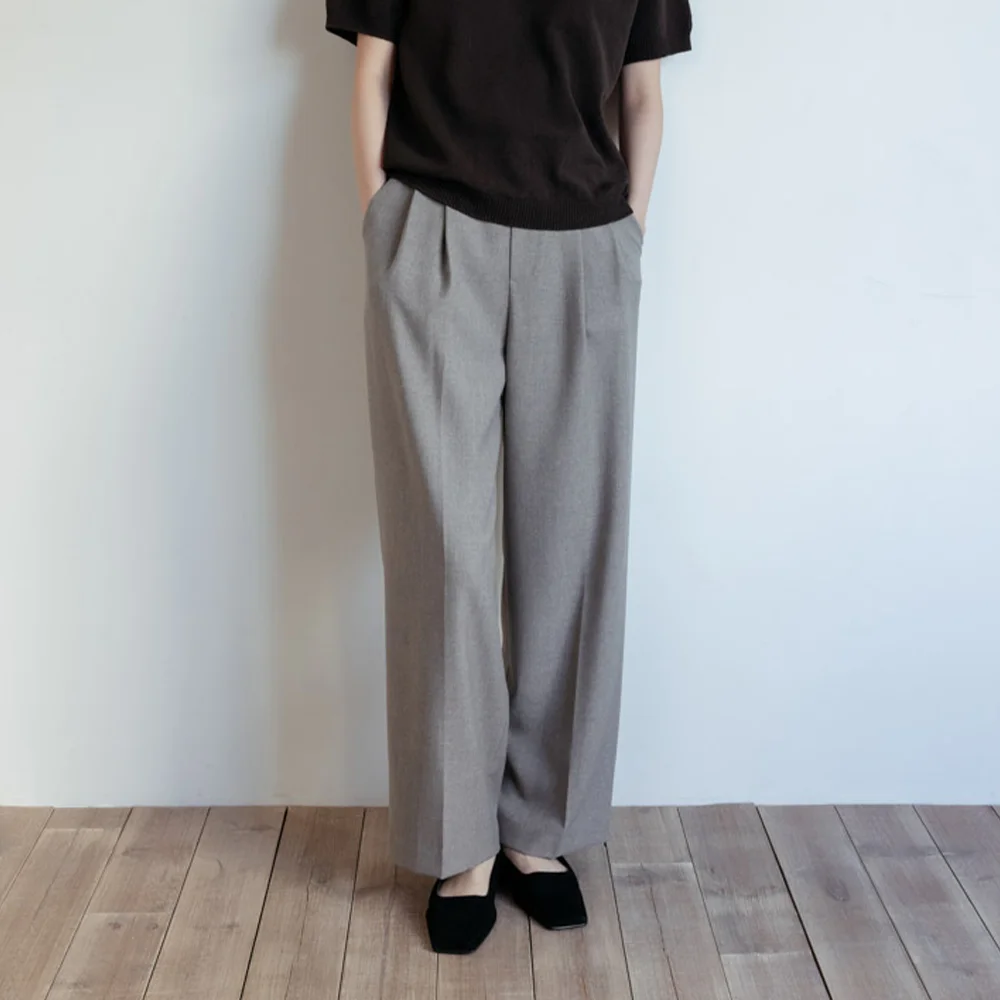 Wide Two-Tuck Slacks (Beige)