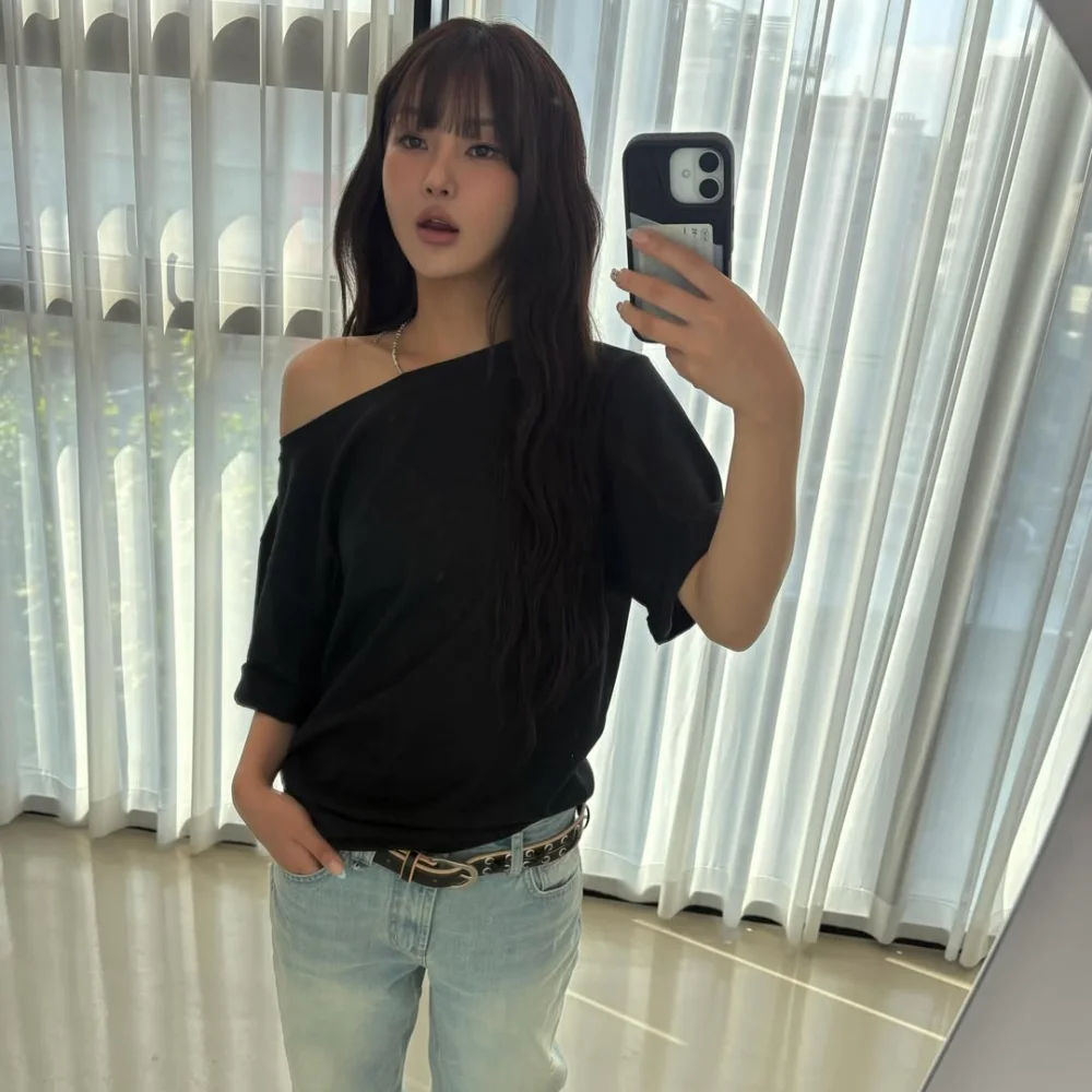 UNBALANCE OFF SHOULDER TOP / BLACK