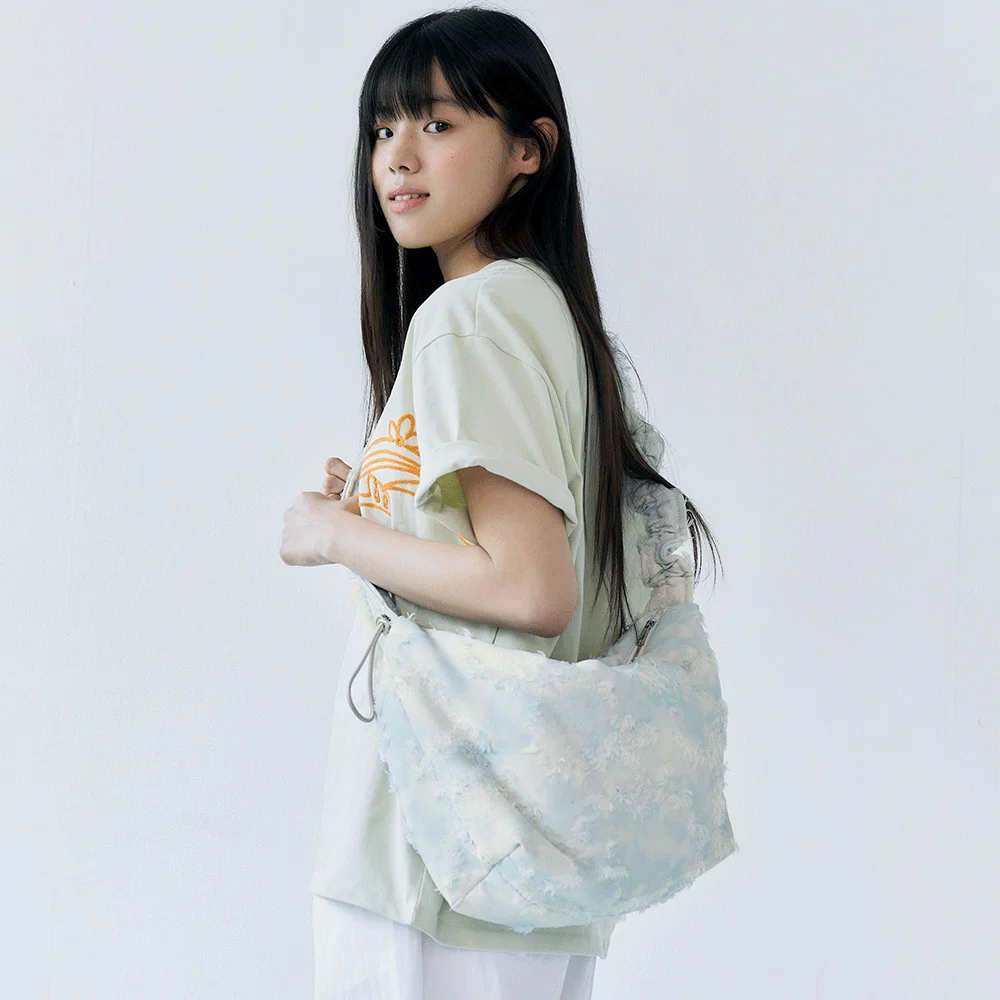 Porcelain bag (Medium) - Creamy Blue