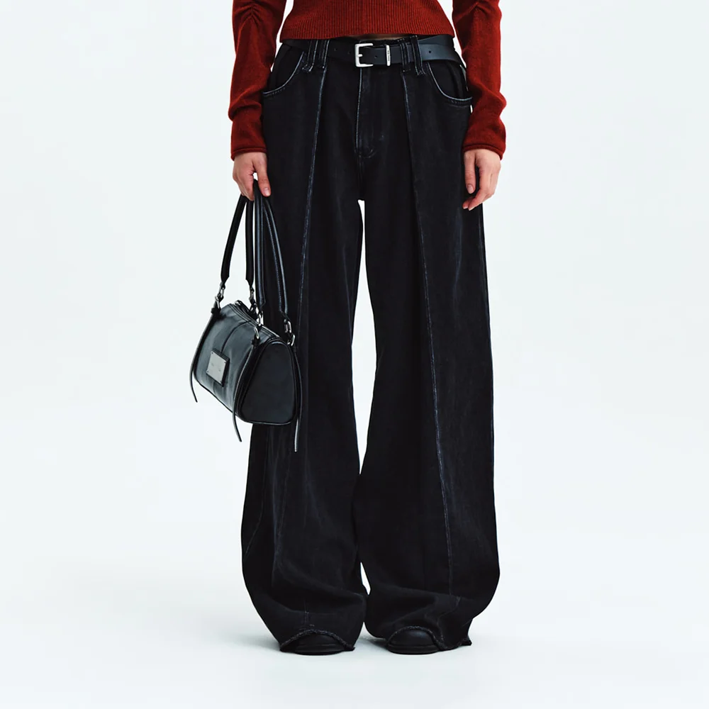 TUCK POINT WIDE DENIM PANTS IN BLACK