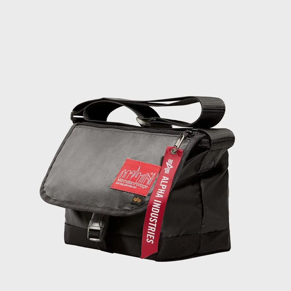 X Alpha Industries 尼龍 翻蓋 口袋 郵差袋 BLACK