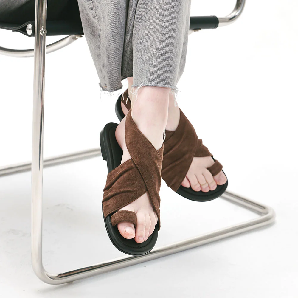 Belta sandals (Brown)