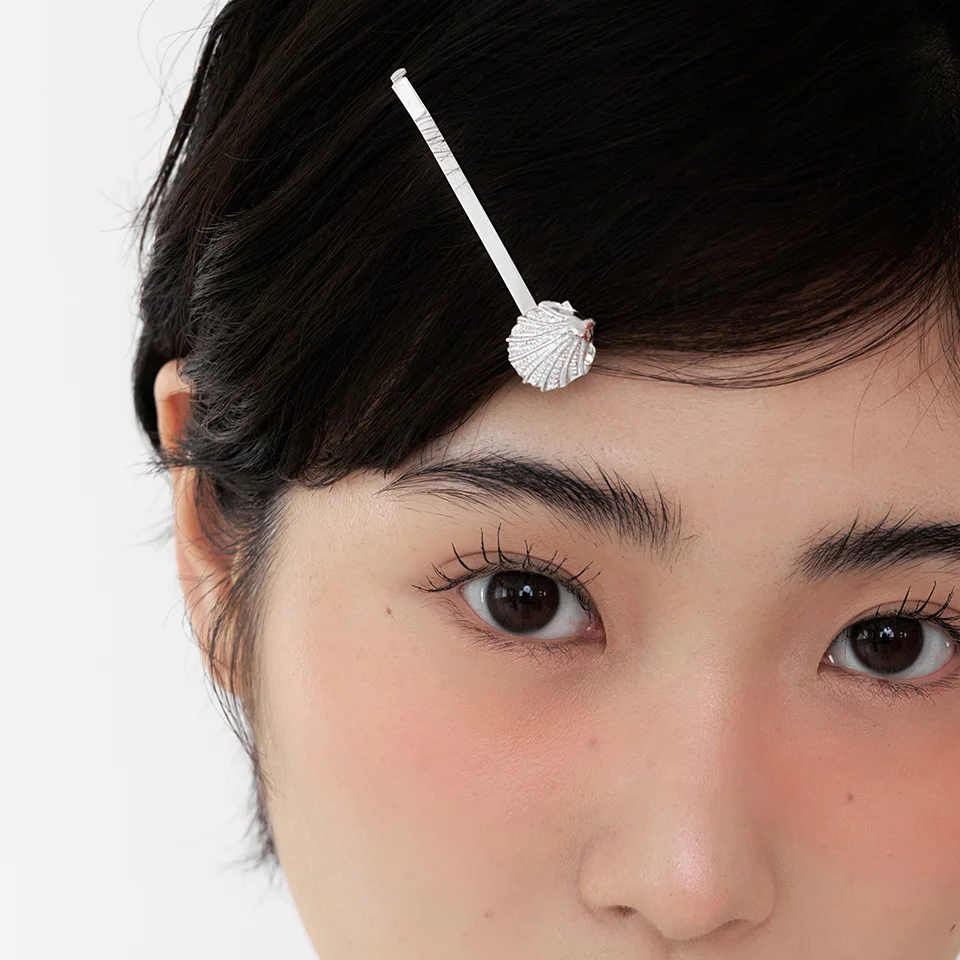 mini shell hair pin