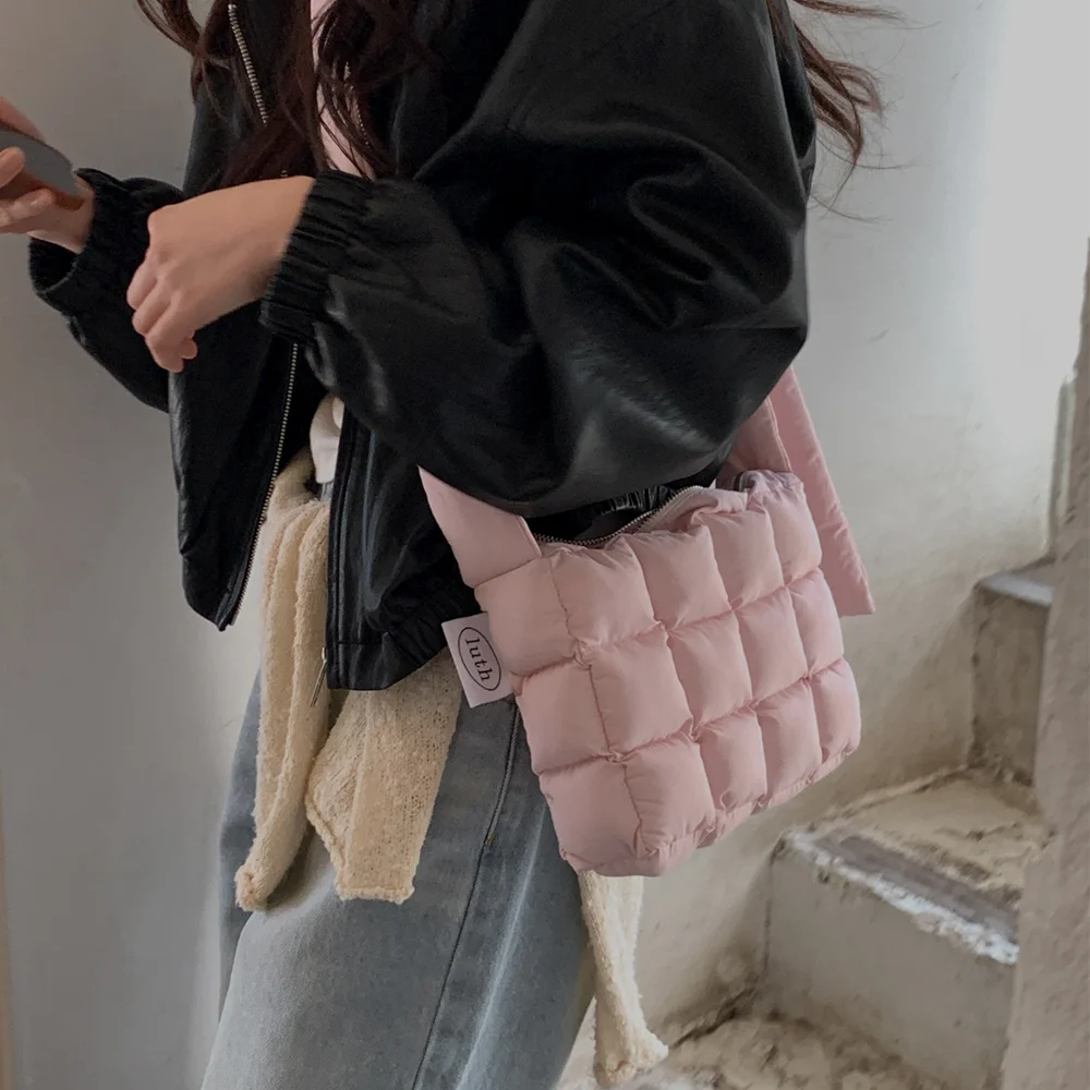 (9次入貨) Chocolate Puffer Cross Bag(朱古力袋) _ PINK _ M