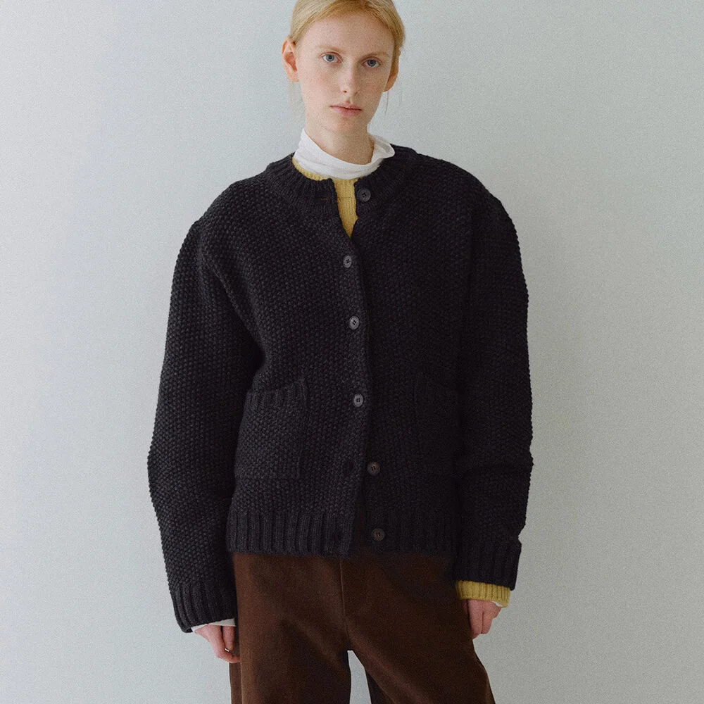WAFFLE WOOL ROUND CARDIGAN_CHARCOAL