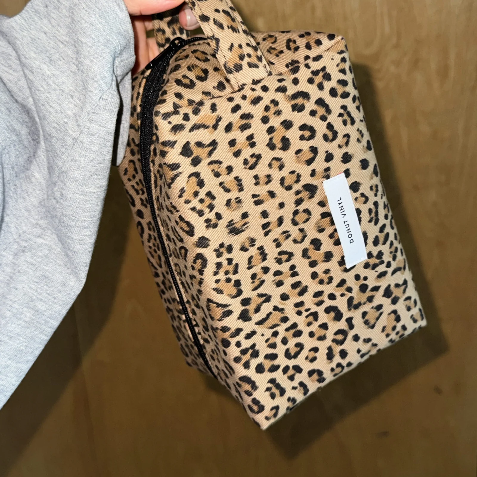 leopard handle cube pouch (L)