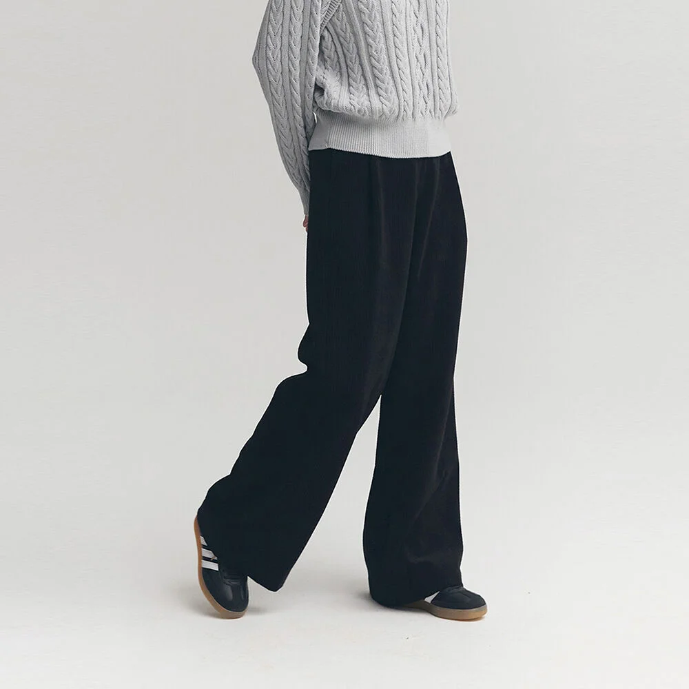 CORDUROY PINTUCK WIDE PANTS(MOAT BLACK)