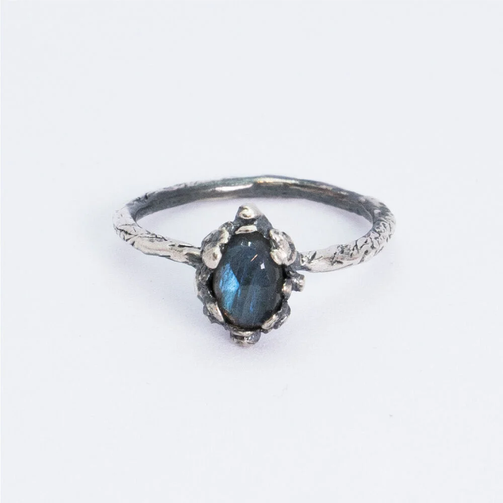 HR 114R_Antique Gemstone Ring (Blue Labradorite)