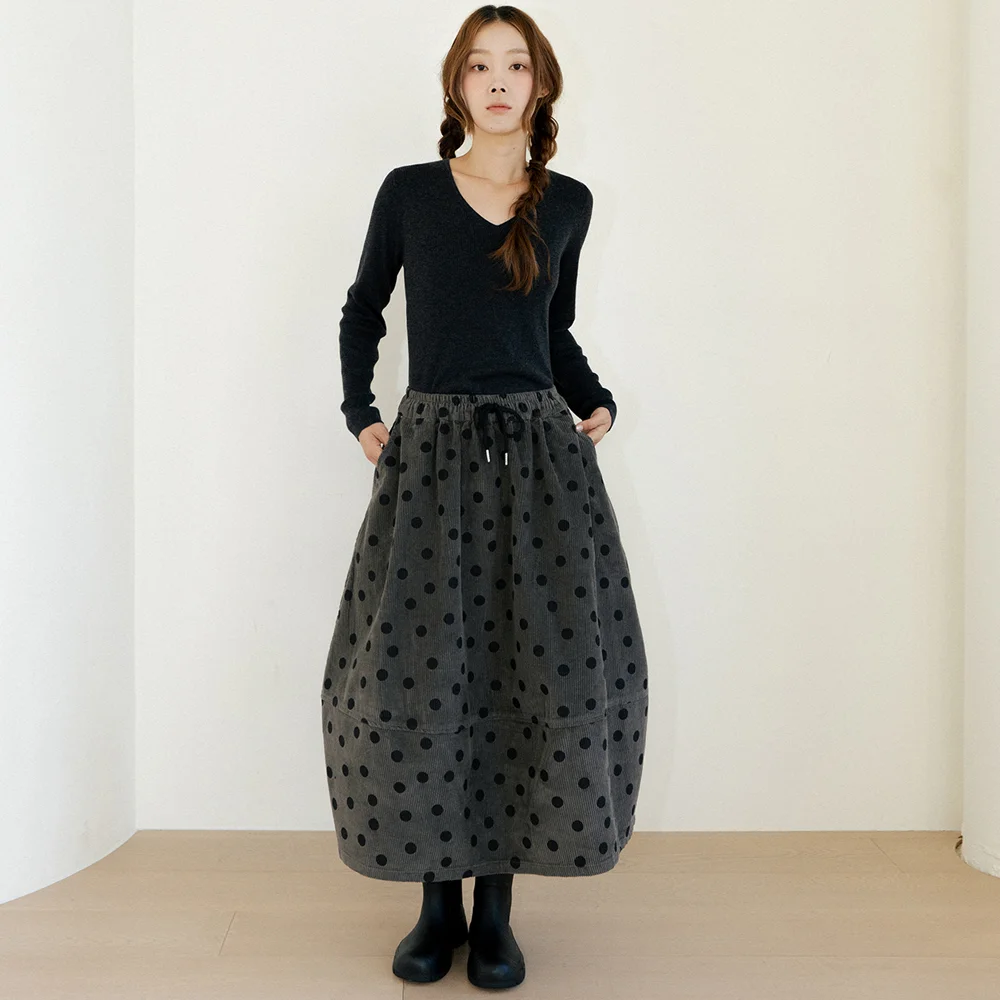 Black Dot Corduroy Balloon Skirt