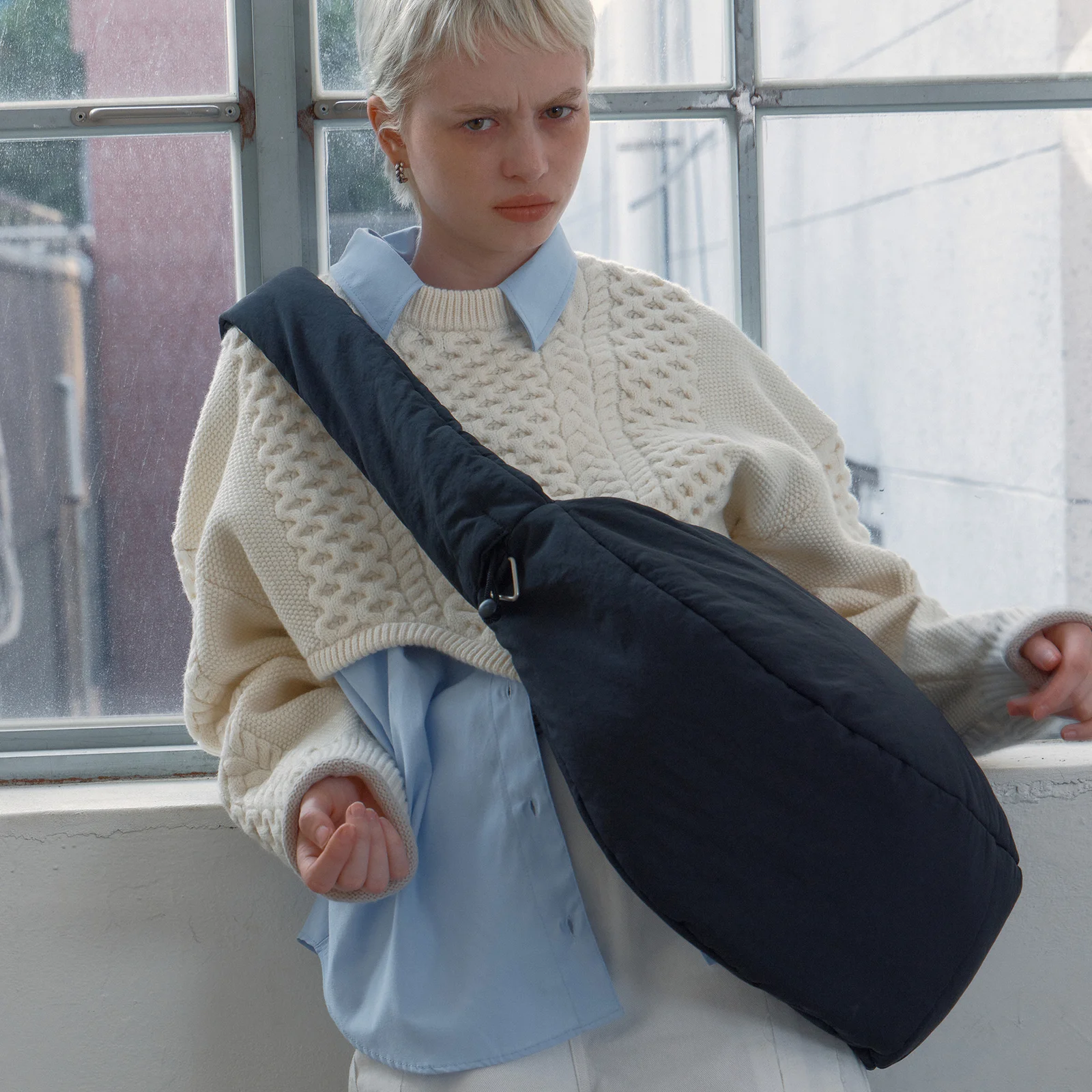 繩帶 調節 羽絨外套 日常 斜揹袋 單肩袋 女裝 袋 CLOUD CROSS BODY BAG / BIG / CONVERT STRAP / BK