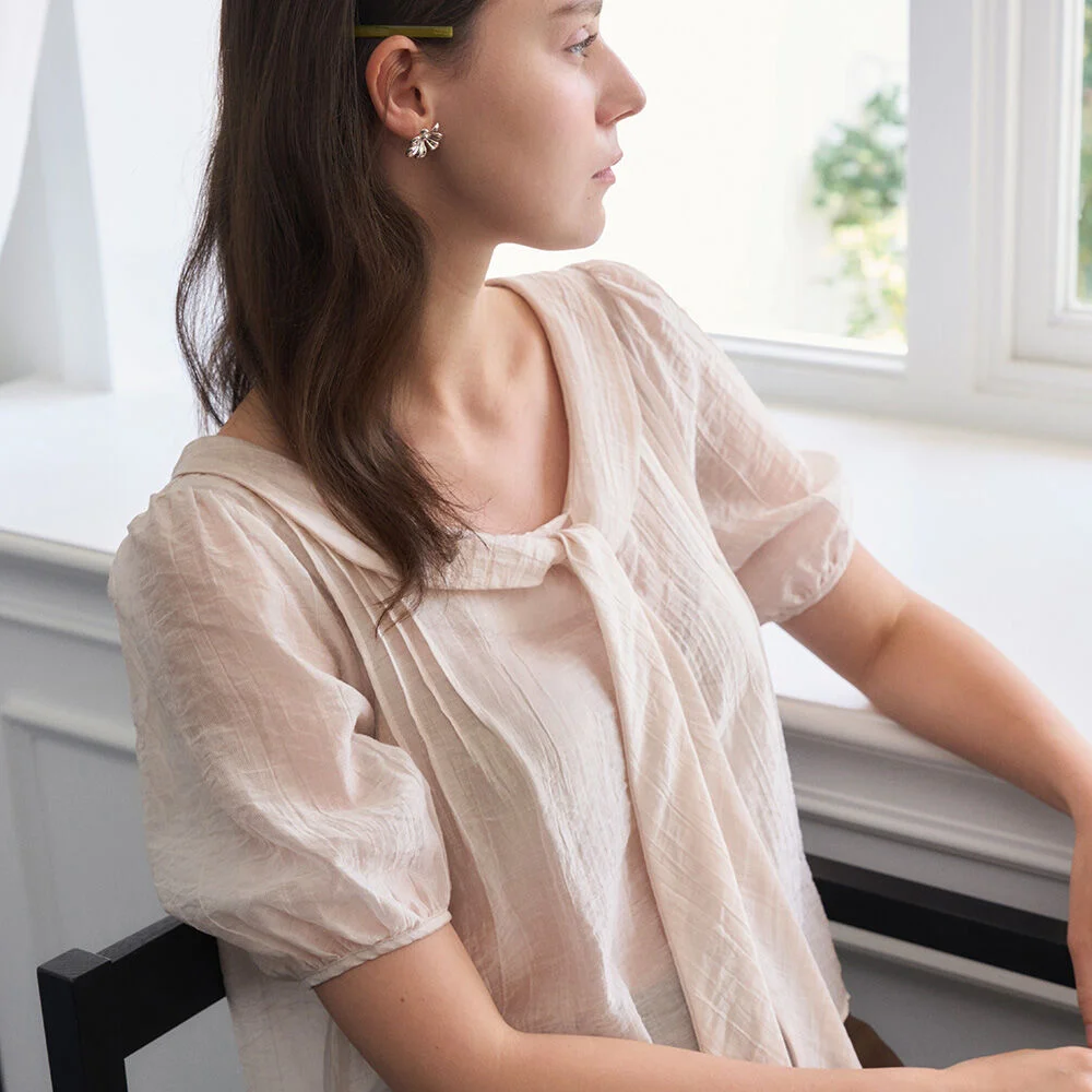 NOUVE PINTUCK RIBBON CROP BLOUSE _LIGHT PINK