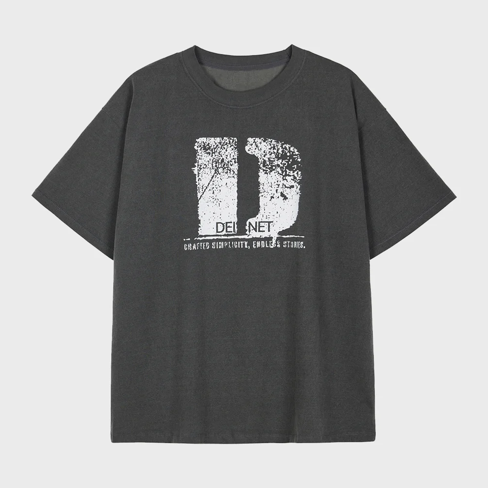 D ACCENT CRACK LOGO T-SHIRTS IN CHARCOAL