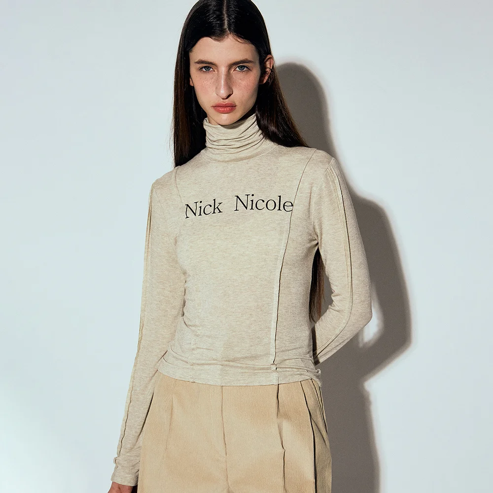 NICOLE PINTUCK LINE TURTLENECK TOP_OATMEAL