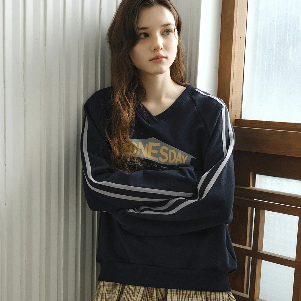 Sweet Home V-Neck Sweatshirt_NAVY(W26TP20)