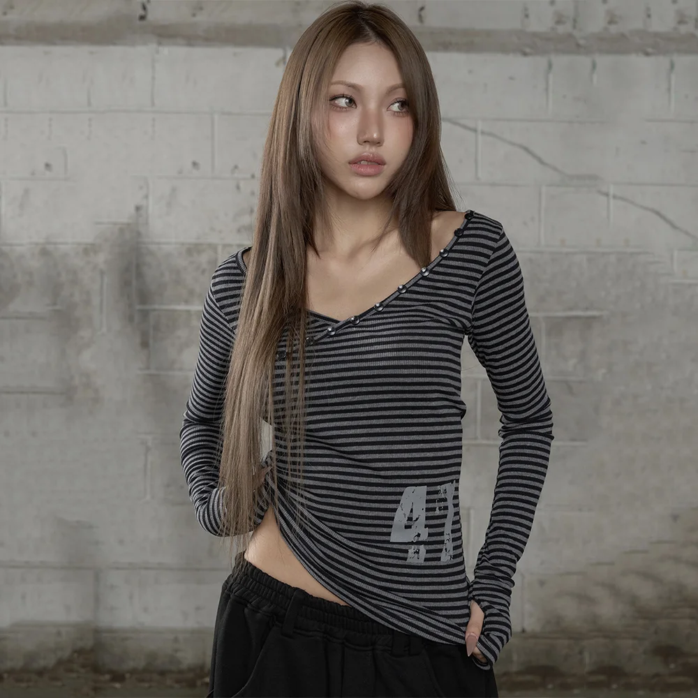 Deep V-Neck Stripe Finger Hole Long Sleeve - BLACK