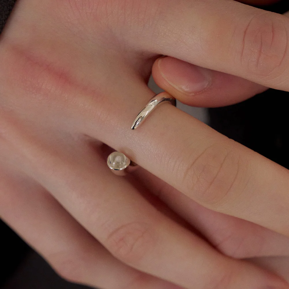 925silver PETAL GEM OPEN RING_WHITE QUARTZ