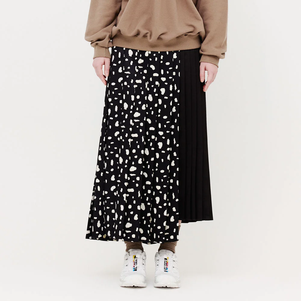 LEOPARD PLEATS MIX LONG SKIRT(BLACK)