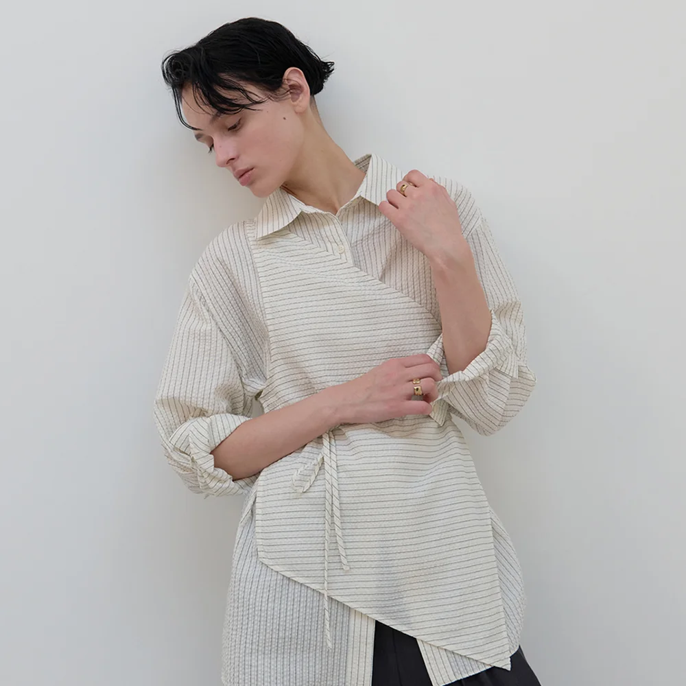 One Shoulder Sleeveless (embossed vanilla)