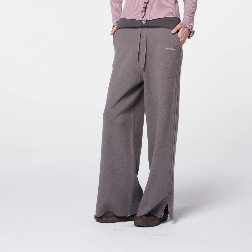Logo Embroidered Side Seam Slit Knit Pants Gray