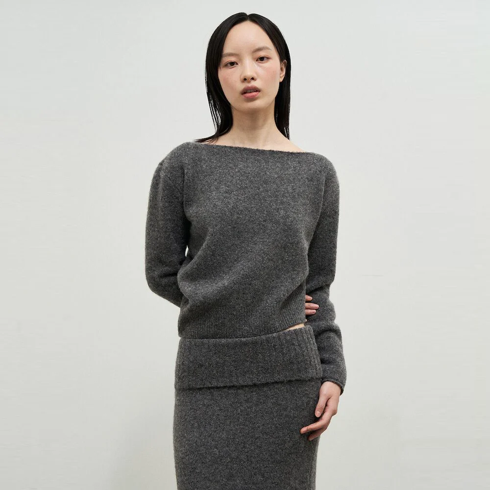 Llama Blend Asymmetric Pullover Grey (AG4951A013)