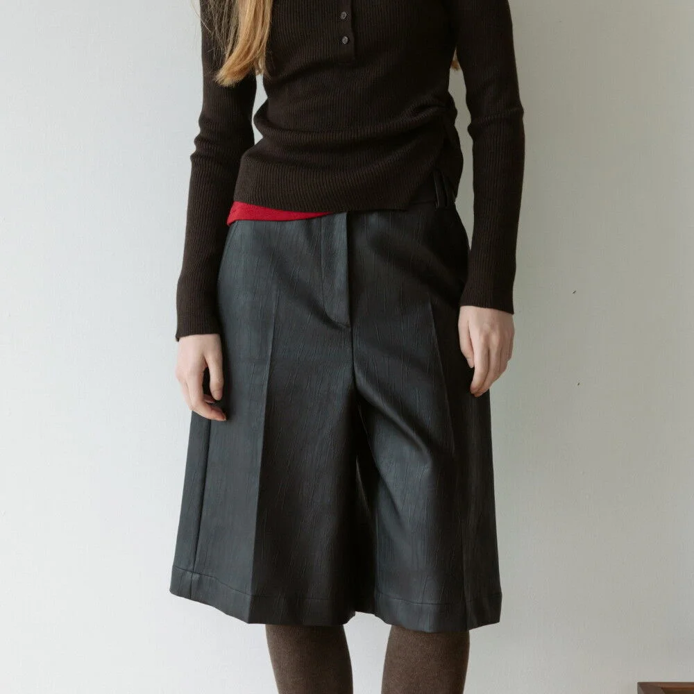 Faux Leather Vermuda Pants SL5WL454-10
