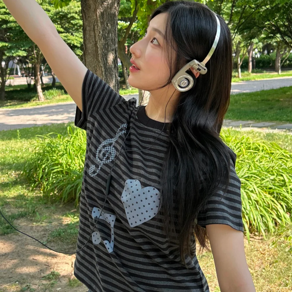 Melody Heart Stripe T-shirt Charcoal Gray