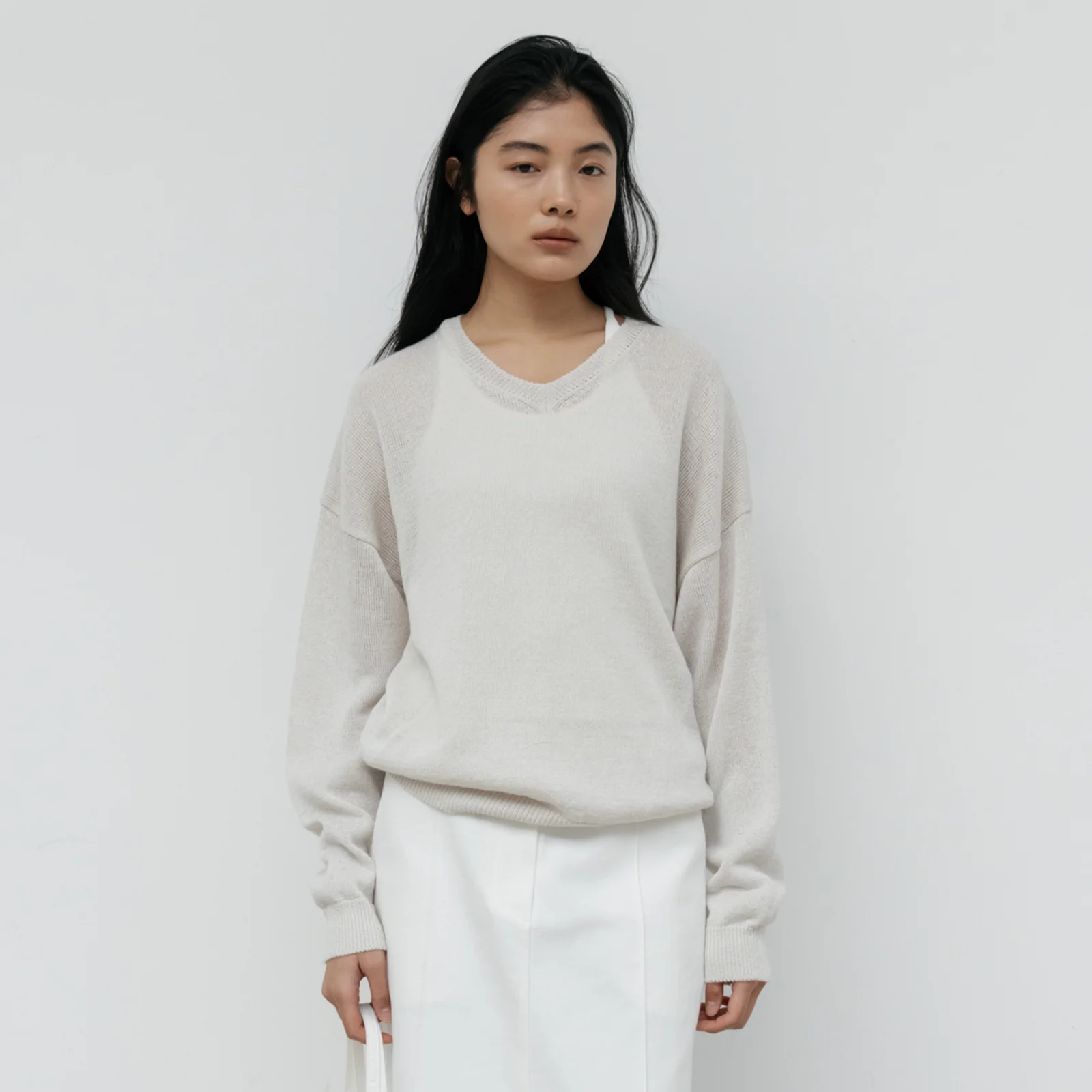 Paper V-Neck Knit (Ivory)