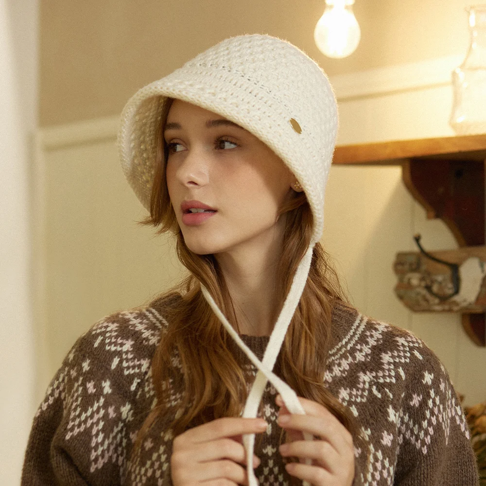 Crochet Strap Bonnet Hat - Ivory