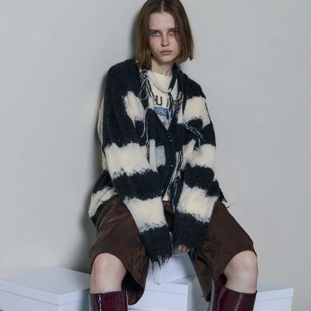 SCARF COMBINATION STRIPED CARDIGAN (BLK)