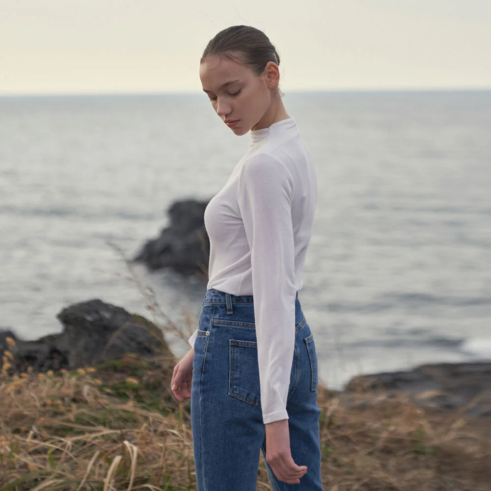 NORMAL HALF NECK TOP_IVORY