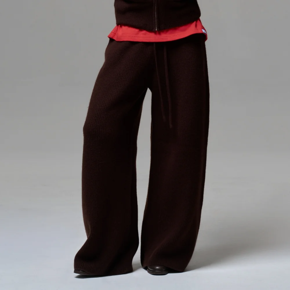 WOMEN CASHMERE BLEND RELAXED KNIT SWEATPANTS - DARK BROWN