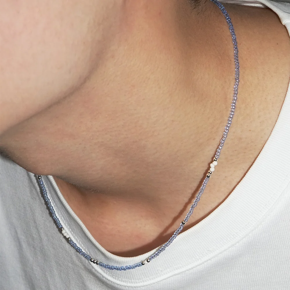 LOVE SKINNY BEADS NECKLACE LIGHT BLUE (M)