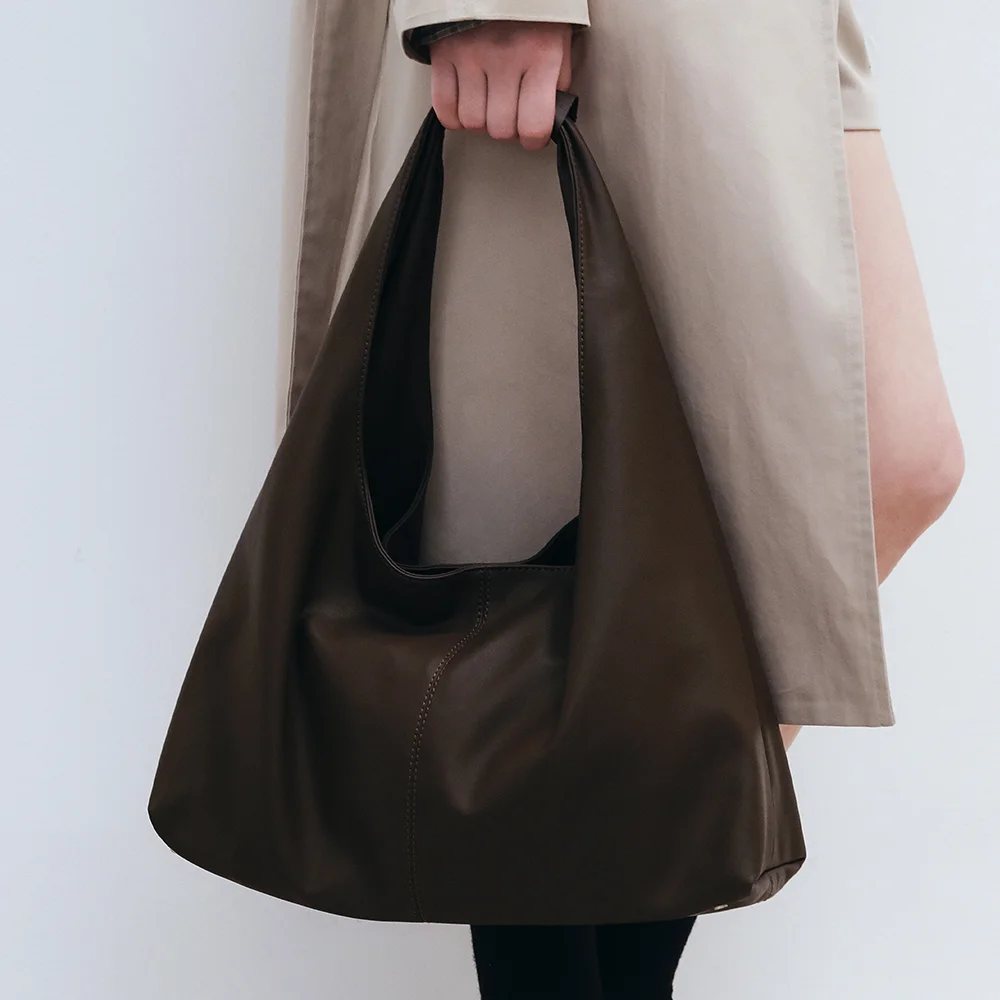 經典 Handle 皮革 Hobo Bag - 啡色